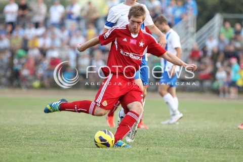  11.08.2013 MIELEC PILKA NOZNA<br />MECZ KONTROLNY MECZ TOWARZYSKI<br />STAL MIELEC - WISLA KRAKOW<br />N/Z MICHAL NALEPA SYLWETKA<br /> 