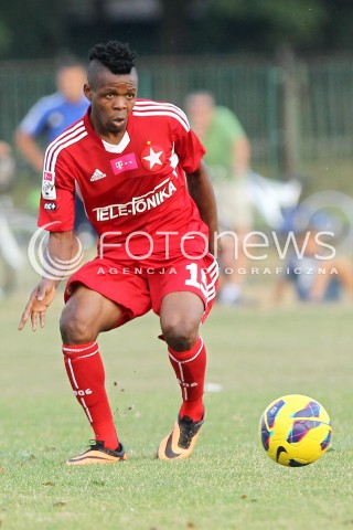  11.08.2013 MIELEC PILKA NOZNA<br />MECZ KONTROLNY MECZ TOWARZYSKI<br />STAL MIELEC - WISLA KRAKOW<br />N/Z EMMANUEL SARKI SYLWETKA<br /> 