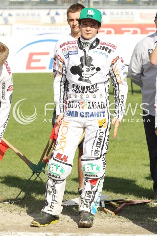  15.08.2013 RZESZOW ZUZEL SPEEDWAY ENEA EKSTRALIGA MECZ PGE MARMA RZESZOW - STELMET FALUBAZ ZIELONA GORA<br />N/Z PATRYK DUDEK SYLWETKA<br /> 