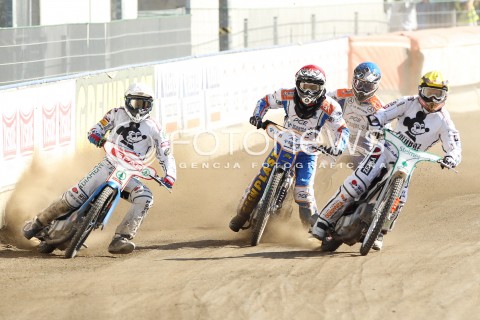  15.08.2013 RZESZOW ZUZEL SPEEDWAY ENEA EKSTRALIGA MECZ PGE MARMA RZESZOW - STELMET FALUBAZ ZIELONA GORA<br />N/Z ANDREAS JONSSON (ZOLTY), LUKASZ SOWKA (NIEBIESKI), ALEX ZGARDZINSKI (BIALY), GRZEGORZ WALASEK (CZERWONY)<br /> 