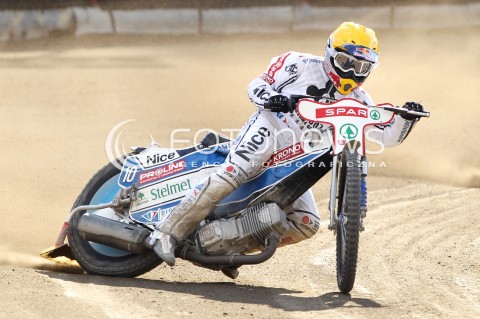  15.08.2013 RZESZOW ZUZEL SPEEDWAY ENEA EKSTRALIGA MECZ PGE MARMA RZESZOW - STELMET FALUBAZ ZIELONA GORA<br />N/Z JAROSLAW HAMPEL (ZOLTY)<br /> 