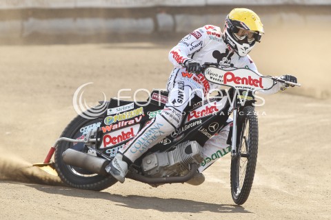  15.08.2013 RZESZOW ZUZEL SPEEDWAY ENEA EKSTRALIGA MECZ PGE MARMA RZESZOW - STELMET FALUBAZ ZIELONA GORA<br />N/Z PIOTR PROTASIEWICZ (ZOLTY)<br /> 