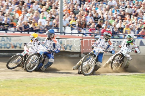  15.08.2013 RZESZOW ZUZEL SPEEDWAY ENEA EKSTRALIGA MECZ PGE MARMA RZESZOW - STELMET FALUBAZ ZIELONA GORA<br />N/Z GRZEGORZ WALASEK (CZERWONY), JONAS DAVIDSSON (BIALY), LUKASZ SOWKA (NIEBIESKI), JAROSLAW HAMPEL (ZOLTY)<br /> 