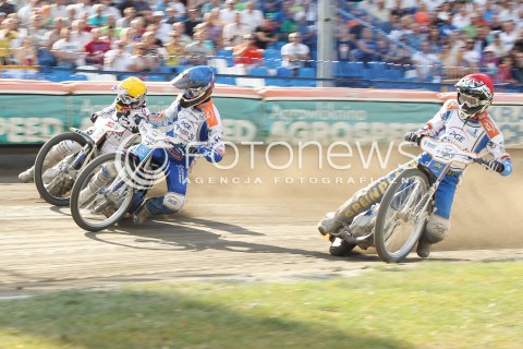  15.08.2013 RZESZOW ZUZEL SPEEDWAY ENEA EKSTRALIGA MECZ PGE MARMA RZESZOW - STELMET FALUBAZ ZIELONA GORA<br />N/Z GRZEGORZ WALASEK (CZERWONY), LUKASZ SOWKA (NIEBIESKI), JAROSLAW HAMPEL (ZOLTY)<br /> 