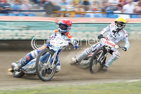  15.08.2013 RZESZOW ZUZEL SPEEDWAY ENEA EKSTRALIGA MECZ PGE MARMA RZESZOW - STELMET FALUBAZ ZIELONA GORA<br />N/Z PIOTR PROTASIEWICZ (ZOLTY), NICKI PEDERSEN (CZERWONY)<br /> 