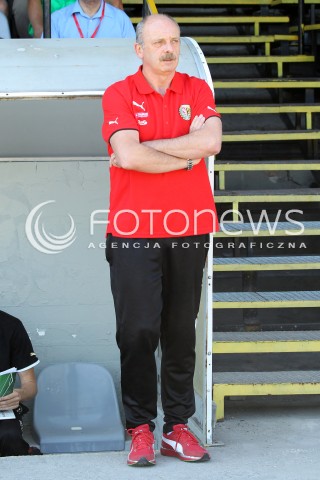  17.08.2013 STALOWA WOLA <br />PILKA NOZNA POLSKA PUCHAR POLSKI SEZON 2013/2014 FOOTBALL POLISH CUP SEASON 2013/2014 STAL STALOWA WOLA - SLASK WROCLAW<br />N/Z STANISLAW LEVY TRENER ( HEAD COACH ) SYLWETKA <br /> 