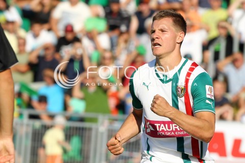  17.08.2013 STALOWA WOLA <br />PILKA NOZNA POLSKA PUCHAR POLSKI SEZON 2013/2014 FOOTBALL POLISH CUP SEASON 2013/2014 STAL STALOWA WOLA - SLASK WROCLAW<br />N/Z TADEUSZ HOLOTA RADOSC BRAMKA GOL<br /> 