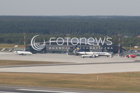  19.08.2013 ZDJECIA LOTNICZE WYKONANE Z SAMOLOTU<br /> Z LOTU PTAKA<br />N/Z TERMINAL LOTNISKO RZESZOW JASIONKA PORT LOTNICZY RZESZOW JASIONKA SAMOLOT RYANAIR LUFTHANSA<br /> 