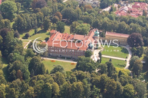  19.08.2013 LANCUT ZDJECIA LOTNICZE WYKONANE Z SAMOLOTU<br /> Z LOTU PTAKA<br />N/Z ZAMEK LUBOMIRSKICH I POTOCKICH W LANCUCIE<br /> 