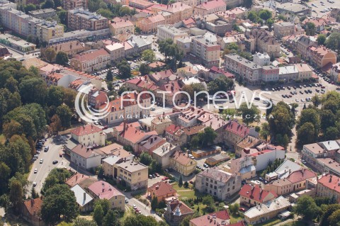  19.08.2013 LANCUT ZDJECIA LOTNICZE WYKONANE Z SAMOLOTU<br /> Z LOTU PTAKA<br />N/Z MIASTO MIEJSCOWOSC LANCUT RYNEK<br /> 