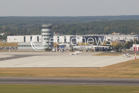  19.08.2013 ZDJECIA LOTNICZE WYKONANE Z SAMOLOTU<br /> Z LOTU PTAKA<br />N/Z TERMINAL LOTNISKO RZESZOW JASIONKA PORT LOTNICZY RZESZOW JASIONKA WIEZA KONTROLI LOTOW<br /> 