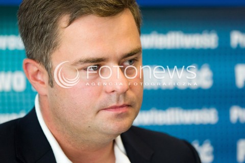  20.08.2013 RZESZOW KONFERENCJA PRASOWA PIS W ZWIAZKU Z UZUPELNIAJACYMI WYBORAMI DO SENATU NA PODKARPACIU.<br />NA KONFERENCJI POJAWIL SIE ADAM HOFMAN PROMUJACY KANDYDATURE ZDZISLAWA PUPY.<br />N/Z ADAM HOFMAN SYLWETKA<br /> 