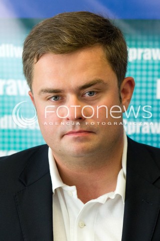  20.08.2013 RZESZOW KONFERENCJA PRASOWA PIS W ZWIAZKU Z UZUPELNIAJACYMI WYBORAMI DO SENATU NA PODKARPACIU.<br />NA KONFERENCJI POJAWIL SIE ADAM HOFMAN PROMUJACY KANDYDATURE ZDZISLAWA PUPY.<br />N/Z ADAM HOFMAN SYLWETKA GLOWKA PORTRET<br /> 