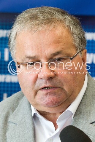  20.08.2013 RZESZOW KONFERENCJA PRASOWA PIS W ZWIAZKU Z UZUPELNIAJACYMI WYBORAMI DO SENATU NA PODKARPACIU.<br />NA KONFERENCJI POJAWIL SIE ADAM HOFMAN PROMUJACY KANDYDATURE ZDZISLAWA PUPY.<br />N/Z STANISLAW OZOG GLOWKA SYLWETKA PORTRET<br /> 