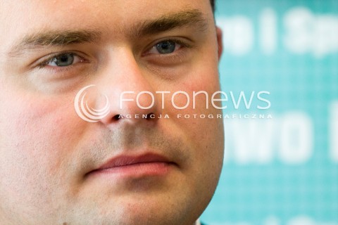  20.08.2013 RZESZOW KONFERENCJA PRASOWA PIS W ZWIAZKU Z UZUPELNIAJACYMI WYBORAMI DO SENATU NA PODKARPACIU.<br />NA KONFERENCJI POJAWIL SIE ADAM HOFMAN PROMUJACY KANDYDATURE ZDZISLAWA PUPY.<br />N/Z ADAM HOFMAN SYLWETKA<br /> 