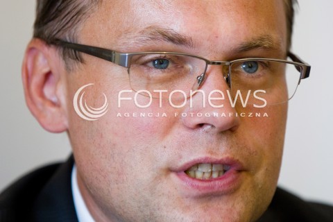  20.08.2013 RZESZOW KONFERENCJA PRASOWA SOLIDARNEJ POLSKI W ZWIAZKU Z UZUPELNIAJACYMI WYBORAMI DO SENATU NA PODKARPACIU.<br />NA KONFERENCJI POJAWIL SIE PRZEWODNICZACY KLUBU SOLIDARNA POLSKA ARKADIUSZ MULARCZYK PROMUJACY KANDYDATURE KAZIMIERZA ZIOBRO.<br />N/Z ARKADIUSZ MULARCZYK<br /> 