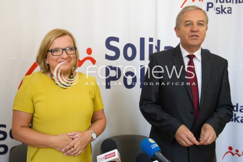  20.08.2013 RZESZOW <br />KONFERENCJA PRASOWA SOLIDARNEJ POLSKI W ZWIAZKU Z UZUPELNIAJACYMI WYBORAMI DO SENATU NA PODKARPACIU. NA KONFERENCJI POJAWILA SIE POSEL BEATA KEMPA PROMUJACA KANDYDATURE KAZIMIERZA ZIOBRO. <br />N/Z BEATA KEMPA KAZIMIERZ ZIOBRO<br /> 