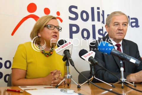  20.08.2013 RZESZOW <br />KONFERENCJA PRASOWA SOLIDARNEJ POLSKI W ZWIAZKU Z UZUPELNIAJACYMI WYBORAMI DO SENATU NA PODKARPACIU. NA KONFERENCJI POJAWILA SIE POSEL BEATA KEMPA PROMUJACA KANDYDATURE KAZIMIERZA ZIOBRO. <br />N/Z BEATA KEMPA KAZIMIERZ ZIOBRO<br /> 