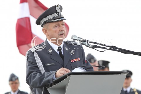  24.08.2013 RADOM <br />MIEDZYNARODOWE POKAZY LOTNICZE W RADOMIU<br />RADOM AIRSHOW 2013<br />N/Z GENERAL LECH MAJEWSKI DOWODCA SIL POWIETRZNYCH<br /> 