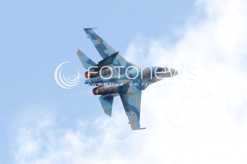  24.08.2013 RADOM <br />MIEDZYNARODOWE POKAZY LOTNICZE W RADOMIU<br />RADOM AIRSHOW 2013<br />N/Z SUKHOI SU27 SU-27 UKRAINSKICH SIL POWIETRZNYCH<br /> 