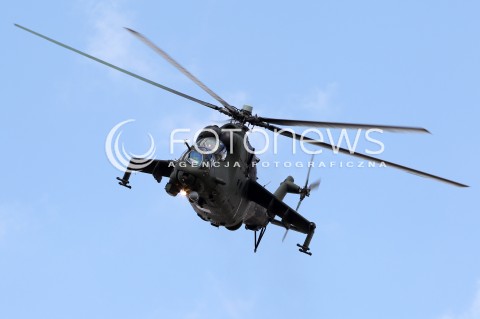  25.08.2013 RADOM <br />MIEDZYNARODOWE POKAZY LOTNICZE W RADOMIU RADOM AIRSHOW 2013 <br />N/Z SMIGLOWIEC HELIKOPTER MIL MI-24 MI24 SIL POWIETRZNYCH RP<br /> 