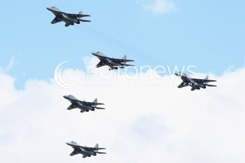  25.08.2013 RADOM <br />MIEDZYNARODOWE POKAZY LOTNICZE W RADOMIU RADOM AIRSHOW 2013 <br />N/Z SAMOLOT MIG29 MIG-29 NALEZACY DO POLSKIEJ ARMII<br /> 