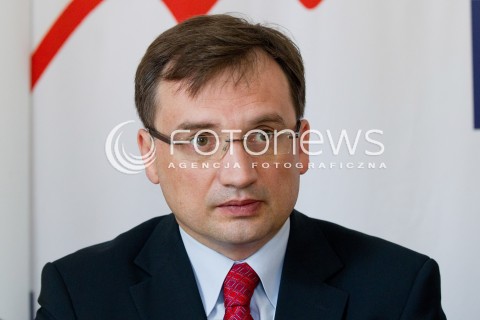  26.08.2013 RZESZOW <br />WIZYTA PREZESA SOLIDARNEJ POLSKI ZBIGNIEWA ZIOBRO W ZWIAZKU Z UZUPELNIAJACYMI WYBORAMI DO SENATU NA PODKARPACIU. <br />N/Z ZBIGNIEW ZIOBRO SYLWETKA GLOWKA<br /> 