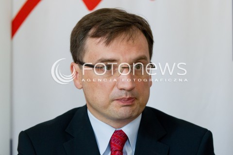  26.08.2013 RZESZOW <br />WIZYTA PREZESA SOLIDARNEJ POLSKI ZBIGNIEWA ZIOBRO W ZWIAZKU Z UZUPELNIAJACYMI WYBORAMI DO SENATU NA PODKARPACIU. <br />N/Z ZBIGNIEW ZIOBRO SYLWETKA GLOWKA<br /> 