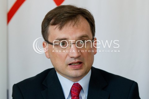  26.08.2013 RZESZOW <br />WIZYTA PREZESA SOLIDARNEJ POLSKI ZBIGNIEWA ZIOBRO W ZWIAZKU Z UZUPELNIAJACYMI WYBORAMI DO SENATU NA PODKARPACIU. <br />N/Z ZBIGNIEW ZIOBRO SYLWETKA GLOWKA<br /> 