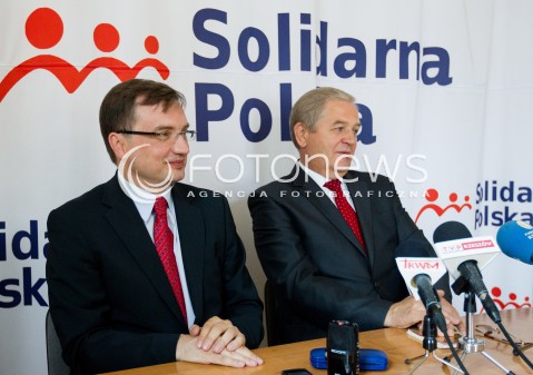  26.08.2013 RZESZOW <br />WIZYTA PREZESA SOLIDARNEJ POLSKI ZBIGNIEWA ZIOBRO W ZWIAZKU Z UZUPELNIAJACYMI WYBORAMI DO SENATU NA PODKARPACIU. <br />N/Z ZBIGNIEW ZIOBRO KAZIMIERZ ZIOBRO<br /> 