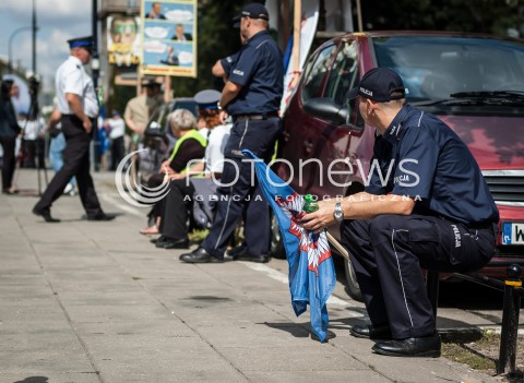  27.08.2013 PROTEST POLICJI PRZECIW OBNIZKOM WYNAGRODZEN  