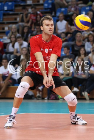  29.08.2013 RZESZOW SIATKOWKA<br />OTWARTY DLA KIBICOW TRENING SIATKARZY ASSECO RESOVIA<br />N/Z PETER VERES SYLWETKA<br /> 