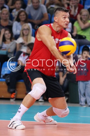  29.08.2013 RZESZOW SIATKOWKA<br />OTWARTY DLA KIBICOW TRENING SIATKARZY ASSECO RESOVIA<br />N/Z KRZYSZTOF IGNACZAK SYLWETKA<br /> 