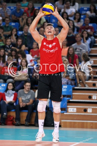  29.08.2013 RZESZOW SIATKOWKA<br />OTWARTY DLA KIBICOW TRENING SIATKARZY ASSECO RESOVIA<br />N/Z KRZYSZTOF IGNACZAK SYLWETKA<br /> 