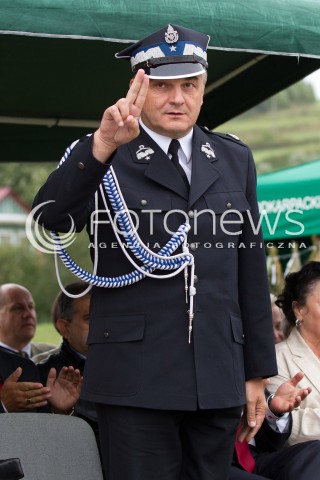  01.09.2013 GLINIK<br />WALDEMAR PAWLAK NA DOZYNKACH GMINNYCH W GLINIKU<br />WSPIERA WSPOLNEGO KANDYDATA PO-PSL NA SENATORA MARIUSZA KAWE<br />N/Z WALDEMAR PAWLAK SALUTUJE<br /> 