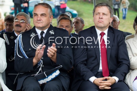  01.09.2013 GLINIK<br />WALDEMAR PAWLAK NA DOZYNKACH GMINNYCH W GLINIKU<br />WSPIERA WSPOLNEGO KANDYDATA PO-PSL NA SENATORA MARIUSZA KAWE<br />N/Z WALDEMAR PAWLAK MARIUSZ KAWA<br /> 