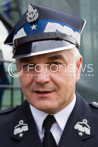  01.09.2013 GLINIK<br />WALDEMAR PAWLAK NA DOZYNKACH GMINNYCH W GLINIKU<br />WSPIERA WSPOLNEGO KANDYDATA PO-PSL NA SENATORA MARIUSZA KAWE<br />N/Z WALDEMAR PAWLAK POZOWANE GLOWKA PORTRET<br /> 