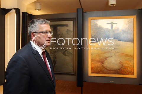  06.09.2013 SANOK<br />PREZYDENT RP BRONISLAW KOMOROWSKI Z WIZYTA NA PODKARPACIU.<br />ZWIEDZANIE MUZEUM HISTORYCZNEGO W SANOKU<br />N/Z BRONISLAW KOMOROWSKI<br /> 