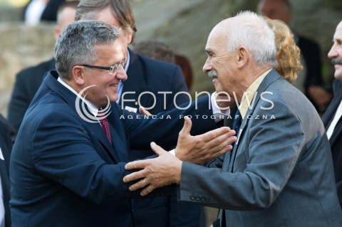 06.09.2013 ODRZYKON<br />PREZYDENT RP BRONISLAW KOMOROWSKI Z WIZYTA NA PODKARPACIU.<br />WIZYTA NA ZAMKU W ODRZYKONIU W PRZEDEDNIU NARODOWEGO CZYTANIA UTWOROW ALEKSANDRA FREDRY.<br />N/Z BRONISLAW KOMOROWSKI<br /> 