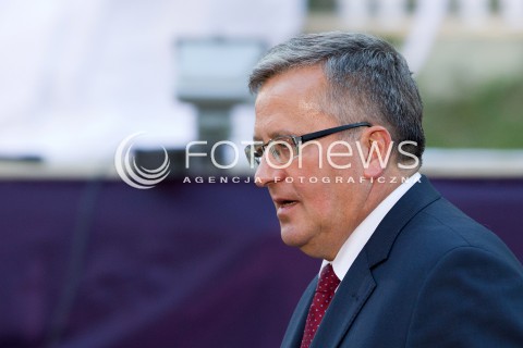  06.09.2013 ODRZYKON<br />PREZYDENT RP BRONISLAW KOMOROWSKI Z WIZYTA NA PODKARPACIU.<br />WIZYTA NA ZAMKU W ODRZYKONIU W PRZEDEDNIU NARODOWEGO CZYTANIA UTWOROW ALEKSANDRA FREDRY.<br />N/Z BRONISLAW KOMOROWSKI<br /> 