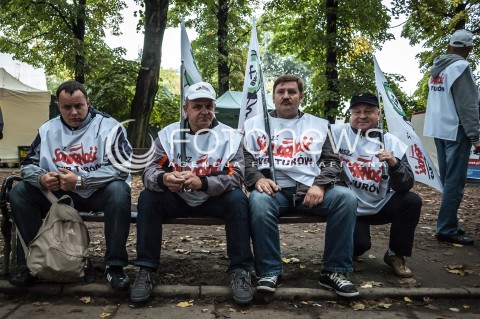  13.09.2013 WARSZAWA TRZECI DZIEN OGOLNOPOLSKICH DNI PROSTESTU W WARSZAWIE N/Z STRAJK  