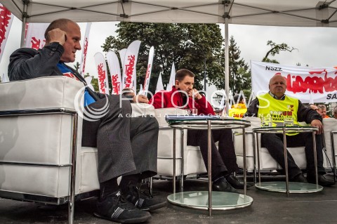  14.09.2013 WARSZAWA MANIFESTACJA ZWIAZKOWCOW W CENTRUM WARSZAWY N/Z JAN GUZ PIOTR DUDA TADEUSZ CHWALKA  