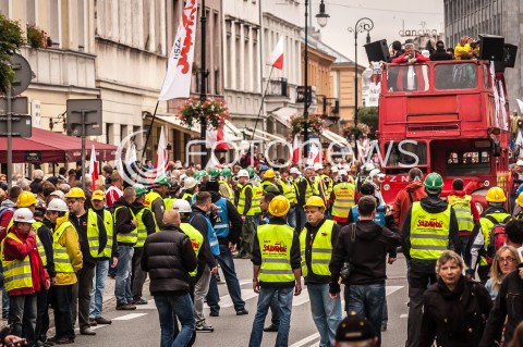  14.09.2013 WARSZAWA MANIFESTACJA ZWIAZKOWCOW W CENTRUM WARSZAWY N/Z STRAJK  