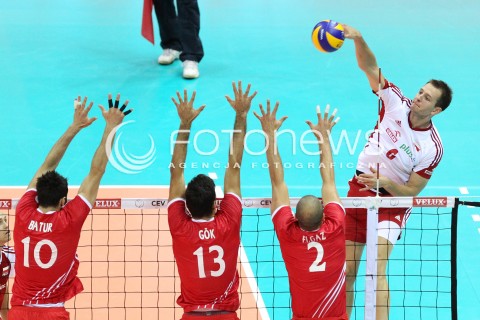  20.09.2013 GDANSK ERGO ARENA<br />SIATKOWKA MEZCZYZN<br />MISTRZOSTWA EUROPY W SIATKOWCE MEZCZYZN 2013 CEV VELUX<br />VOLLEYBALL EUROPEAN CHAMPIONSHIP MEN 2013 - FINAL ROUND <br />GRUPA B ( GROUP B )<br />POLSKA - TURCJA ( POLAND - TURKEY )<br />N/Z BARTOSZ KUREK EMRE BATUR EMIN GOK KEMAL KIVANC ELGAZ <br /> 