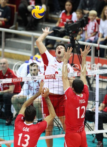  20.09.2013 GDANSK ERGO ARENA<br />SIATKOWKA MEZCZYZN<br />MISTRZOSTWA EUROPY W SIATKOWCE MEZCZYZN 2013 CEV VELUX<br />VOLLEYBALL EUROPEAN CHAMPIONSHIP MEN 2013 - FINAL ROUND <br />GRUPA B ( GROUP B )<br />POLSKA - TURCJA ( POLAND - TURKEY )<br />N/Z MICHAL WINIARSKI EMIN GOK HALIL IBRAHIM YUCEL <br /> 