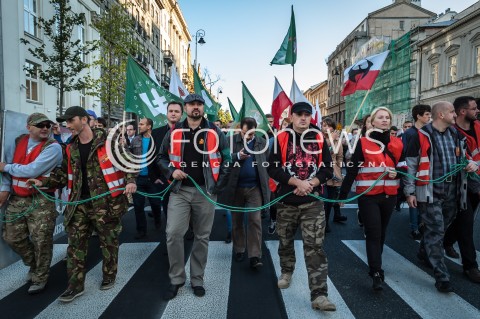  21.09.2013 WARSZAWA MARSZ NARODOWYCH SIL ZBROJNYCH W WARSZAWIE  W 71 ROCZNICE POWSTANIA NSZ N/Z CZOLO MARSZU  