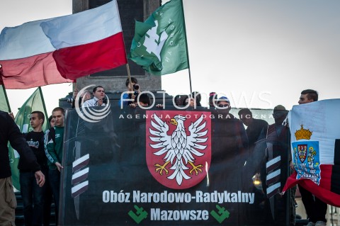  21.09.2013 WARSZAWA MARSZ NARODOWYCH SIL ZBROJNYCH W WARSZAWIE  W 71 ROCZNICE POWSTANIA NSZ N/Z ONR   