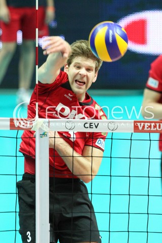  21.09.2013 GDYNIA<br />SIATKOWKA MEZCZYZN<br />MISTRZOSTWA EUROPY W SIATKOWCE MEZCZYZN 2013 CEV VELUX<br />VOLLEYBALL EUROPEAN CHAMPIONSHIP MEN 2013 - FINAL ROUND <br />GRUPA D ( GROUP D )<br />NIEMCY - BULGARIA ( GERMANY - BULGARIA )<br />N/Z SEBASTIAN SCHWARZ SYLWETKA <br /> 