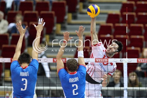  21.09.2013 GDANSK ERGO ARENA<br />SIATKOWKA MEZCZYZN<br />MISTRZOSTWA EUROPY W SIATKOWCE MEZCZYZN 2013 CEV VELUX<br />VOLLEYBALL EUROPEAN CHAMPIONSHIP MEN 2013 - FINAL ROUND <br />GRUPA B ( GROUP B )<br />SLOWACJA - TURCJA ( SLOVAKIA - TURKEY )<br />N/Z EMRE BATUR EMANUEL KOHUT MICHAL MASNY <br /> 