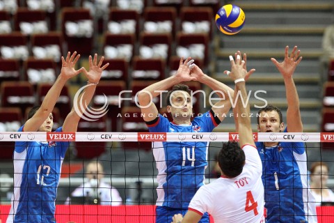  21.09.2013 GDANSK ERGO ARENA<br />SIATKOWKA MEZCZYZN<br />MISTRZOSTWA EUROPY W SIATKOWCE MEZCZYZN 2013 CEV VELUX<br />VOLLEYBALL EUROPEAN CHAMPIONSHIP MEN 2013 - FINAL ROUND <br />GRUPA B ( GROUP B )<br />SLOWACJA - TURCJA ( SLOVAKIA - TURKEY )<br />N/Z MATEJ PATAK TOMAS KMET MILAN BENCZ METIN TOY <br /> 